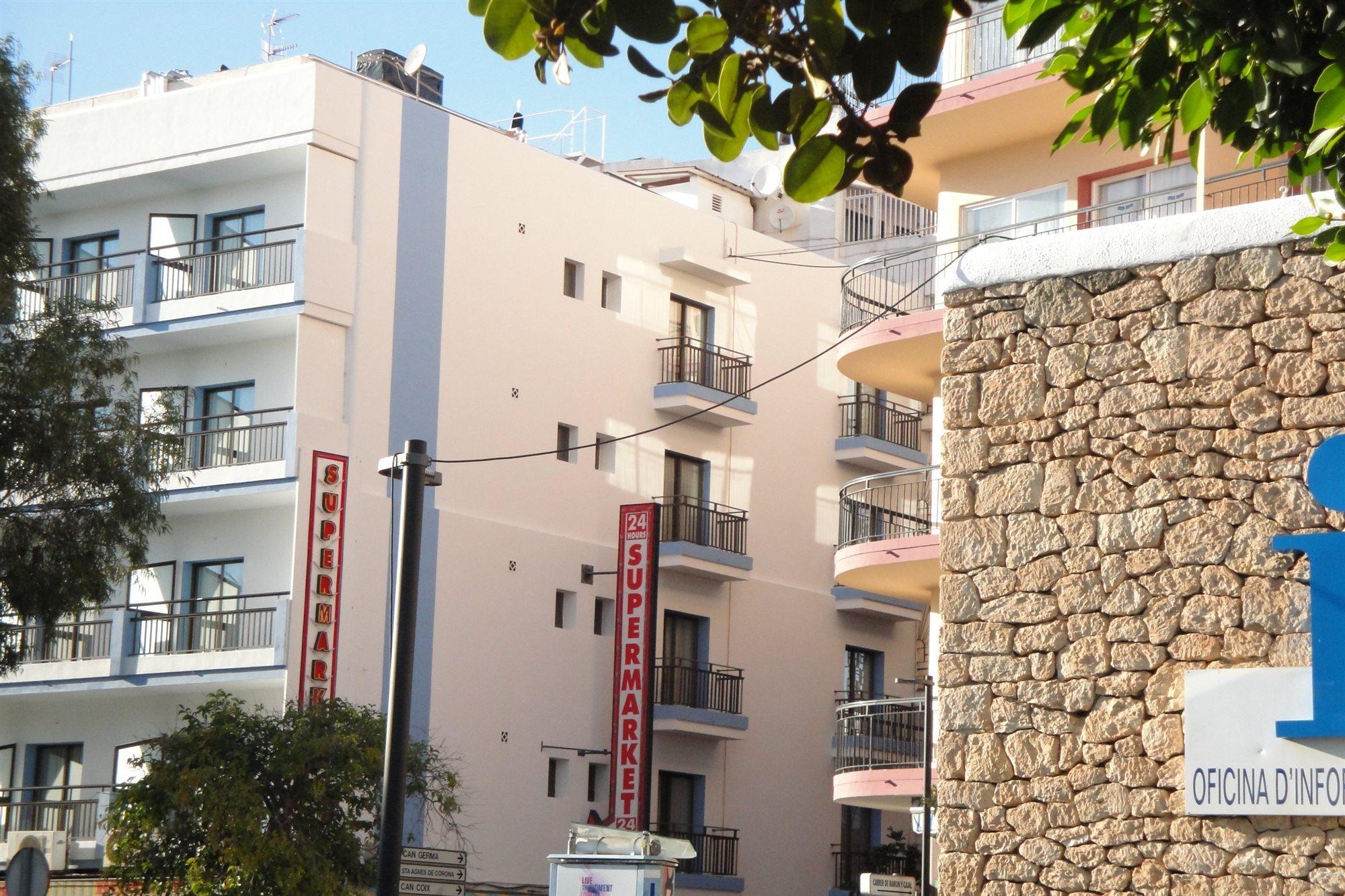 The Blue Apartments - Adults Only Sant Antoni de Portmany Exterior foto