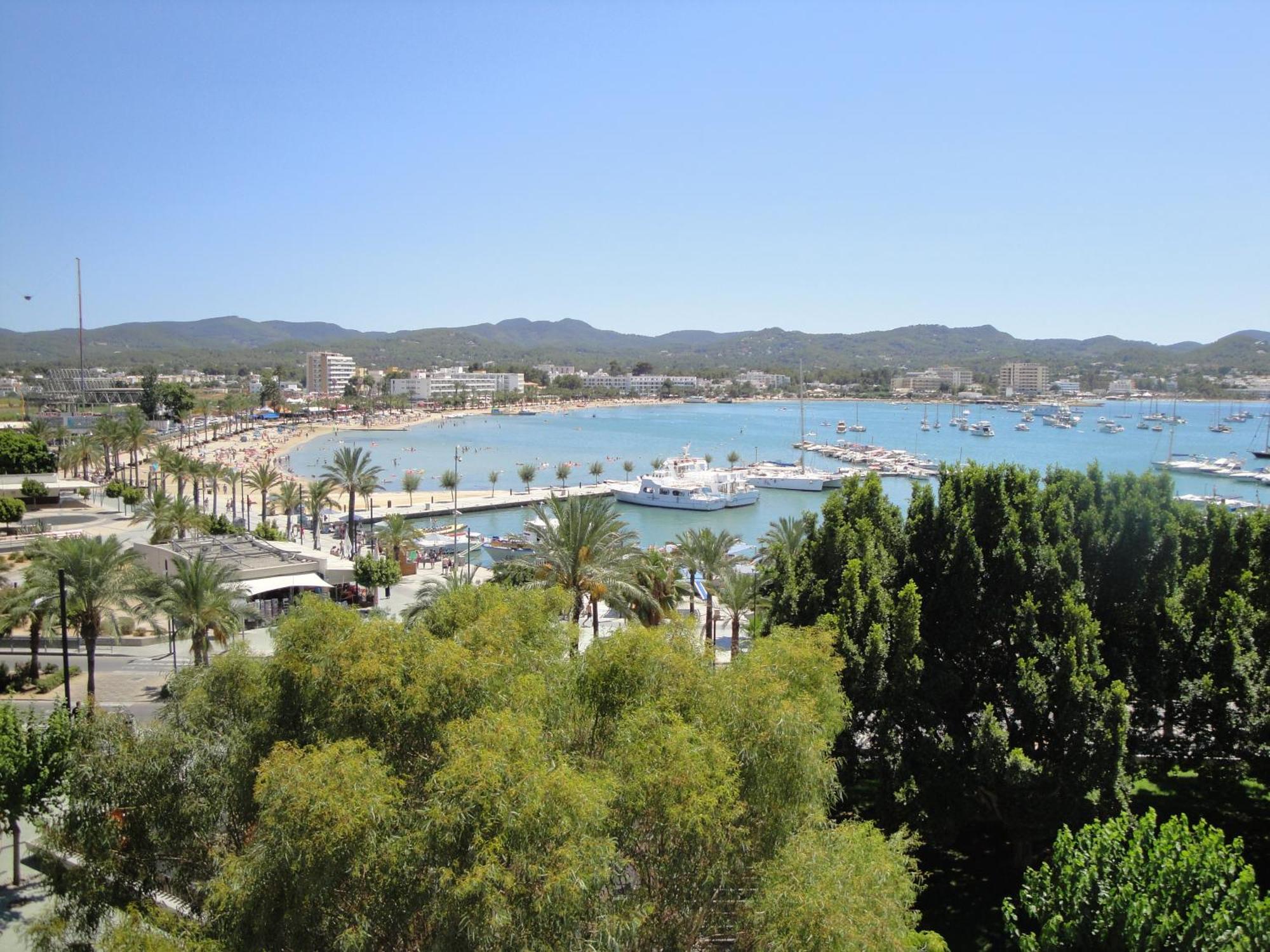 The Blue Apartments - Adults Only Sant Antoni de Portmany Exterior foto