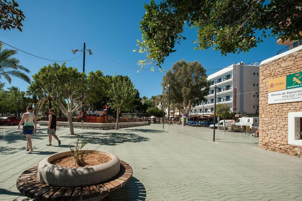 The Blue Apartments - Adults Only Sant Antoni de Portmany Exterior foto