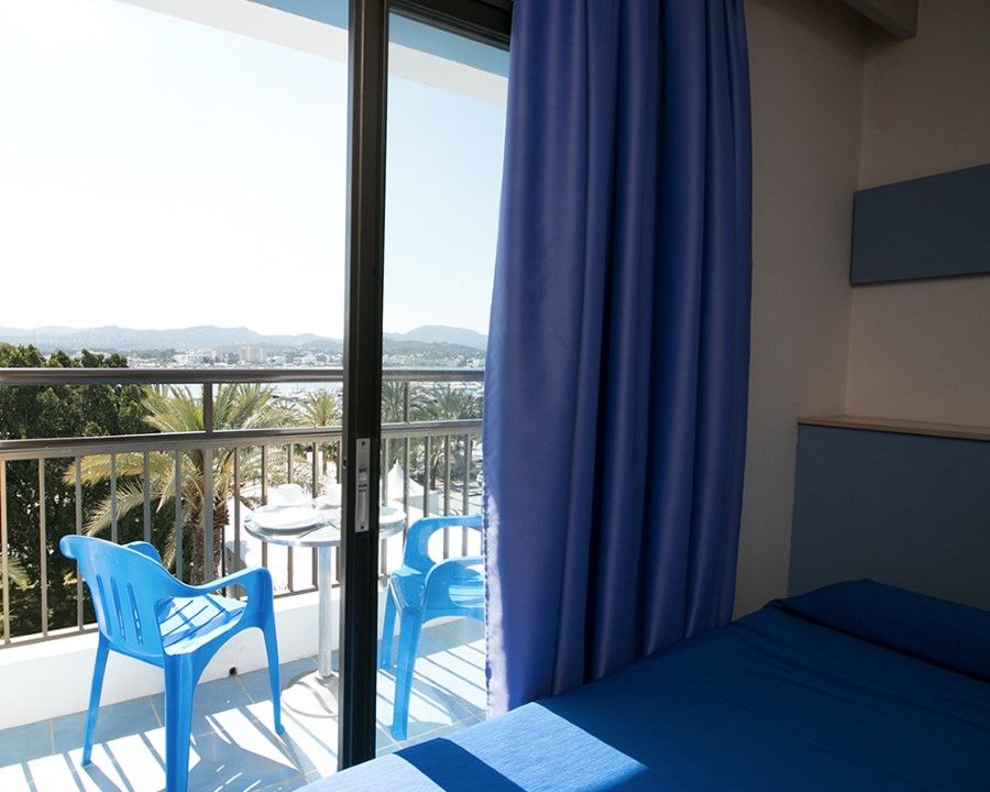 The Blue Apartments - Adults Only Sant Antoni de Portmany Exterior foto