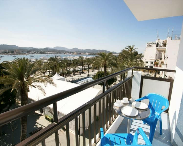 The Blue Apartments - Adults Only Sant Antoni de Portmany Exterior foto